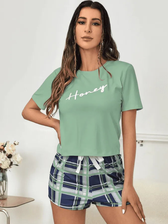 Pijama Feminino Honey Xadrez - Conjunto Camiseta e Shorts Fresquinho LooseFit | Tecido Super Macio, Elástico e Confortável