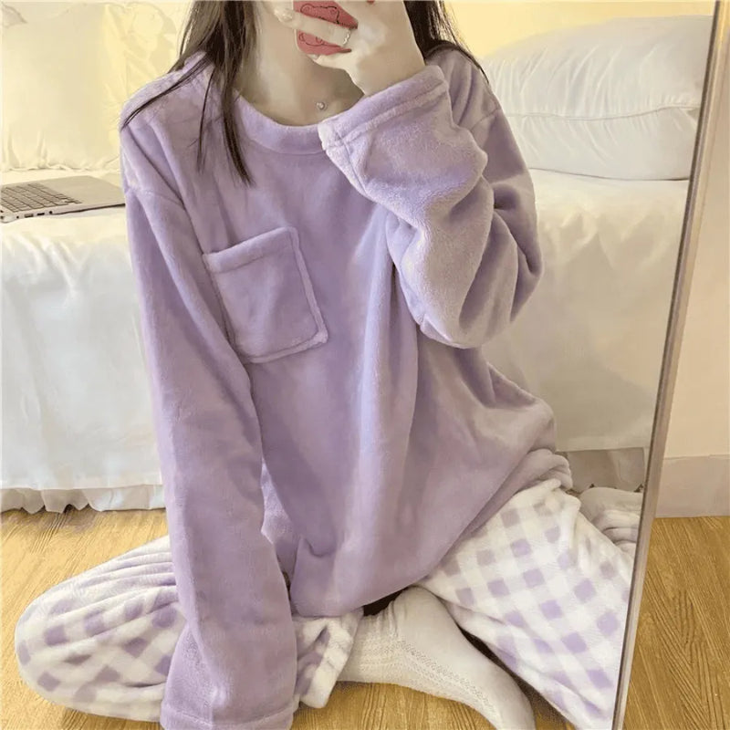 Pijama Feminino Velvet Slumber - Conjunto Com Calça e Camisa Longa Peluciada | Tecido Macio, Confortável e Quentinho