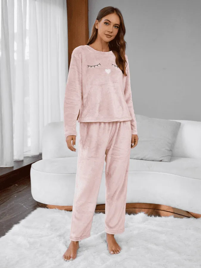 Pijama Feminino Peluciado DreamyWarm - Conjunto Calça e Moletom Em Pelúcia Plush | Quentinho, Macio e Super Confortável