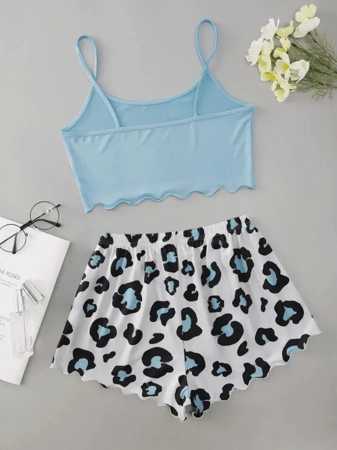 Pijama Feminino Honey Leopard - Conjunto Top Cropped e Shorts Fresquinho LooseFit | Tecido Super Macio e Confortável