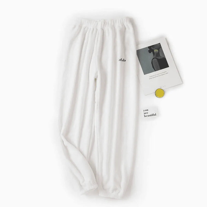 Calça De Pijama Peluciada Cotton Cloud em Algodão | Quentinha, Macia e Super Confortável