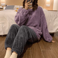 Pijama Feminino De Pelúcia CozyNights - Conjunto Com Calça e Moletom Em Pelúcia Plush | Quentinho, Macio e Super Confortável