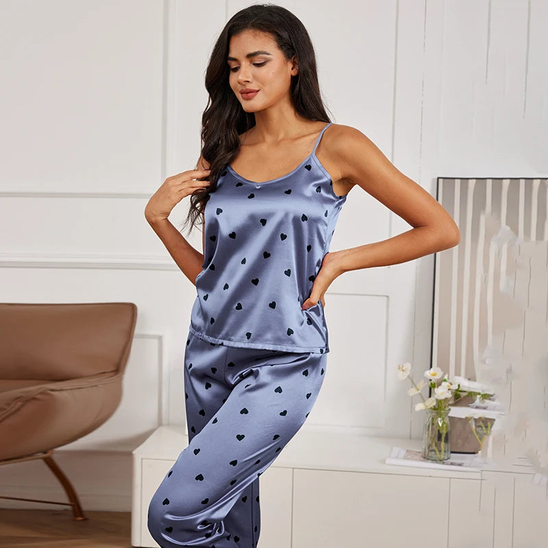 Pijama Feminino LittleHearts - Conjunto Calça e Camisa Em Seda Gelo Premium | Toque De Seda Super Confortável
