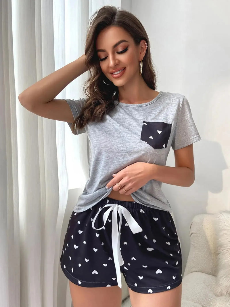 Pijama Feminino Cutezz- Conjunto Camiseta e Shorts Fresquinho LooseFit | Tecido Super Macio, Elástico e Confortável