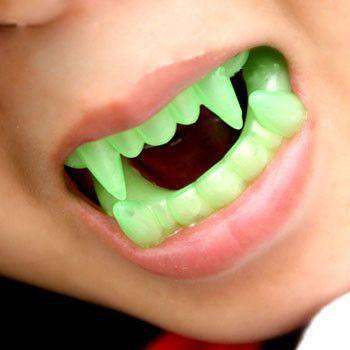 6 Peças de Pacote Duplo - Dentes que Brilham no Escuro