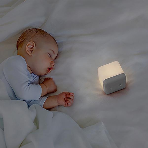 Luz Noturna LED com Sensor de Gravidade e Temporizador - EstrelaGuard