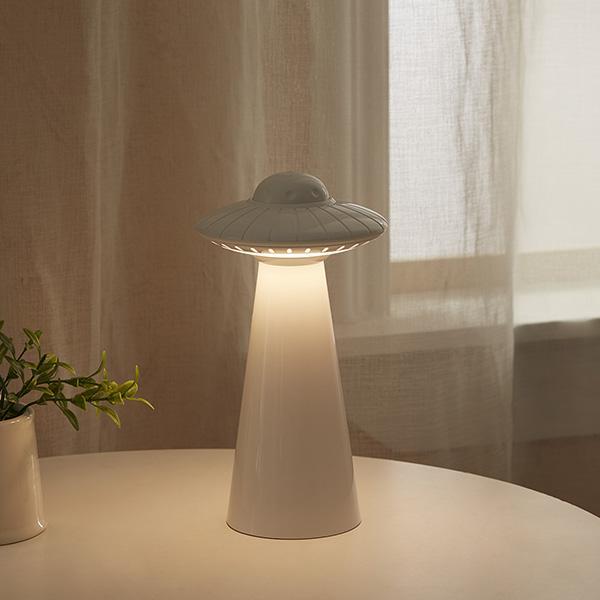 Lâmpada de luz Noturna UFO LED - Alien Light